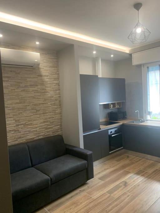 Nibu Appartamenti - Appartamento Centrale Comodo A Tutto, Anche A Villa Chiara 카살레키노 디 레노 외부 사진