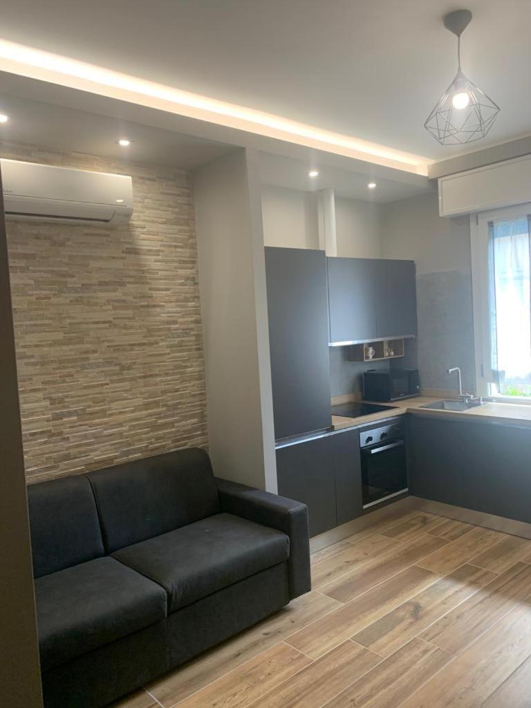 Nibu Appartamenti - Appartamento Centrale Comodo A Tutto, Anche A Villa Chiara 카살레키노 디 레노 외부 사진